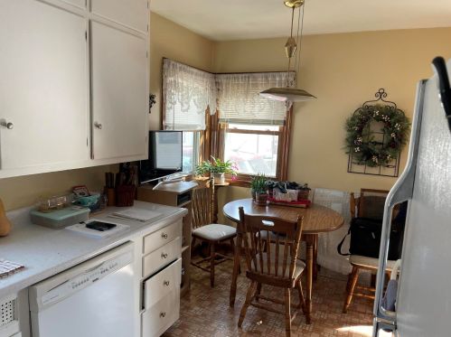 1419 5th St, Manitowoc, WI 54220-2007