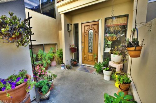 436 Westchester Pl, Fullerton, CA 92835-2705