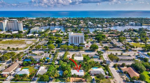 725 4 Ave, Delray Beach FL  33483-4528 exterior