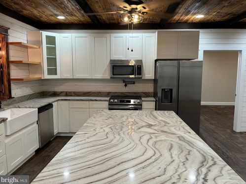 594 Baynesville Rd, Montross VA  22520-2325 exterior