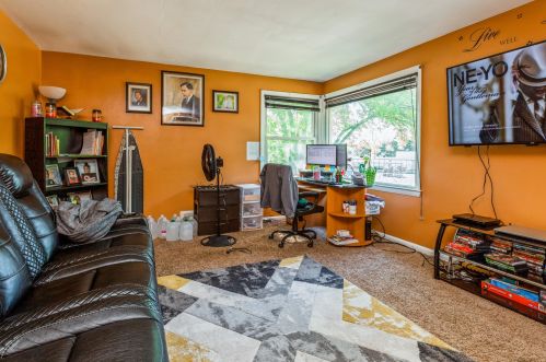 6200 Stark St, Milwaukee, WI 53218-4136