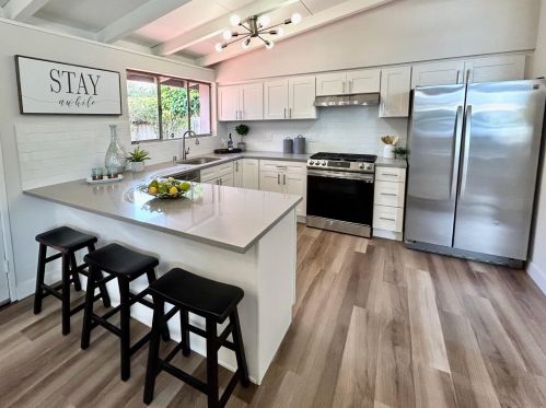 702 Lakebird Dr, Sunnyvale CA  94089-2530 exterior