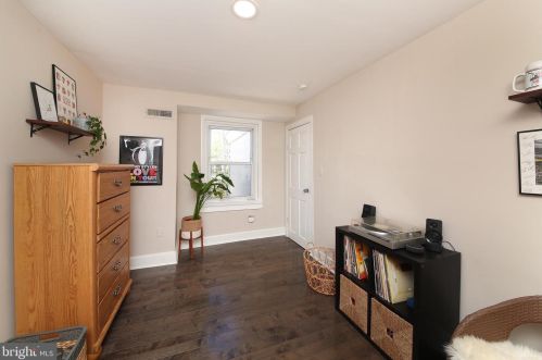 341 Gerritt St, Philadelphia PA  19147-5905 exterior