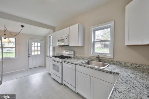 154 Allison Rd, Willow Grove PA  19090-3113 exterior