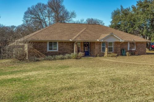 102 Juniper Ct, Weatherford, TX 76087-8353