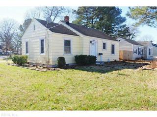 4639 Robin Hood Rd, Norfolk, VA 23513-3717