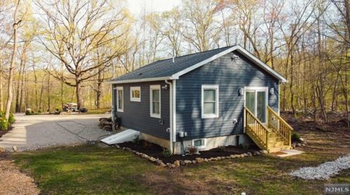 6 Stag Hill Rd, Mahwah NJ  07430-1034 exterior