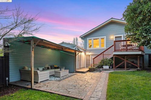 5333 El Camile Ave, Oakland CA  94619-3210 exterior