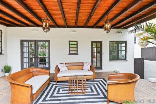 3221 Dumas St, San Diego CA  92106-1311 exterior