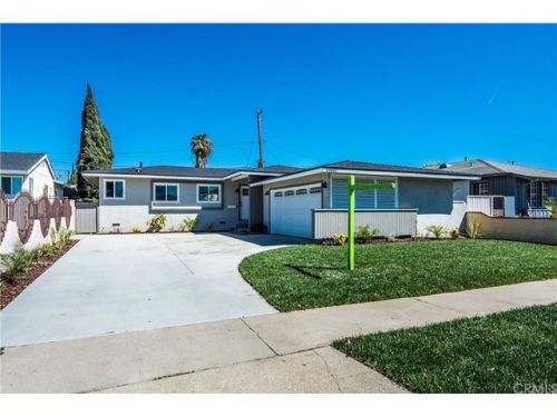 13332 Saint Andrews Pl, Gardena CA  90249-1836 exterior