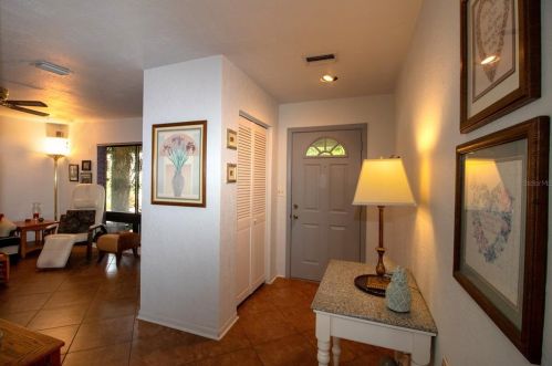 4291 Cherry St, Saint Petersburg FL  33703-5033 exterior