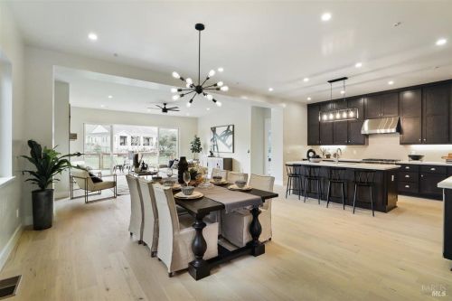 3721 Cross Creek Rd, Santa Rosa, CA 95403-0925