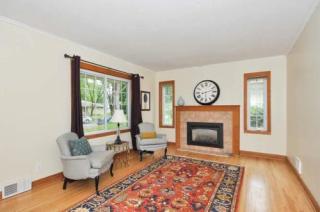 136 19th Ave, Hopkins MN  55343-6920 exterior