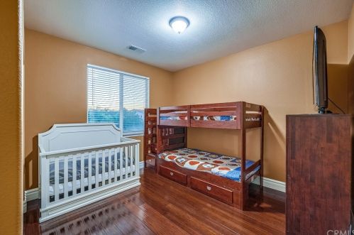 34652 Boros Blvd, Beaumont CA  92223-7466 exterior