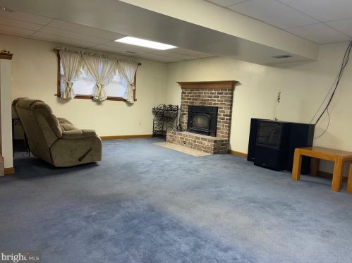 5888 Ambau Rd, Spring Grove PA 17362-8063 exterior