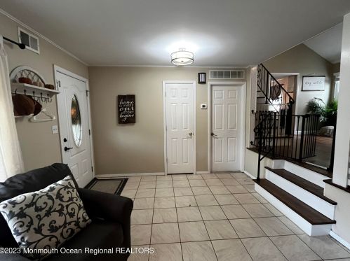 26 Racoon Dr, Hazlet NJ  07730-1418 exterior
