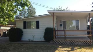 1140 Rodgers Rd, Hanford, CA 93230-2740