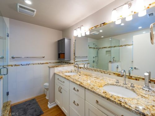 9027 Mockingbird Dr, Sanibel FL  33957-3609 exterior