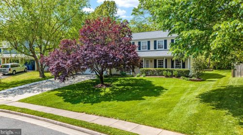 1125 Artic Quill Rd, Herndon VA  20170-3603 exterior