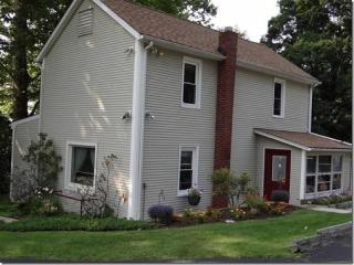 39 Edison Ave, Ogdensburg, NJ 07439-1244