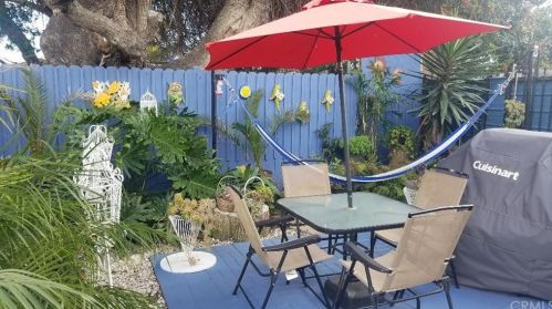 2116 Oris St, Compton CA 90222-3055 exterior