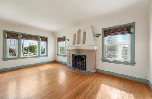 1204 Edgemont St, San Diego CA 92102-1740 exterior