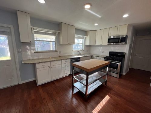 7605 Delafield Ln, Austin TX  78752-1312 exterior