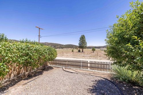 931 G Ln, Big Bear City, CA 92314-9596