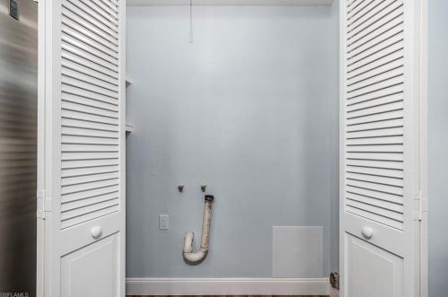 804 Taylor Ln, Lehigh Acres FL  33936-4952 exterior