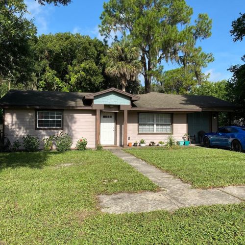 1011 Orange Ave, Tavares, FL 32778-2339