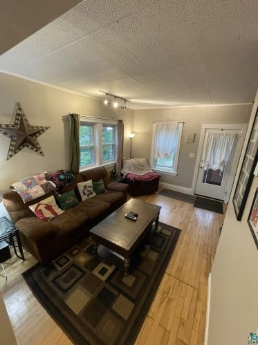 112 Winona St, Duluth, MN 55803-1808