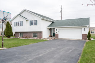 347 Cardinal Dr, Mankato MN  56001-6713 exterior