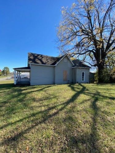 407 17th St, Anderson, IN 46016-4101