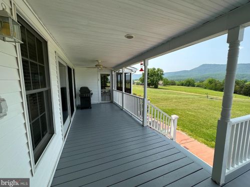 803 Hook Hill Rd, Richmond National Battlefiel VA  22835-3505 exterior