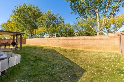 1390 Sweetpea Ln, Beaumont CA  92223-7820 exterior