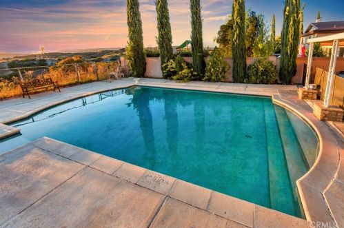 25613 Mountain Pass Rd, Santa Clarita, CA 91321-2156
