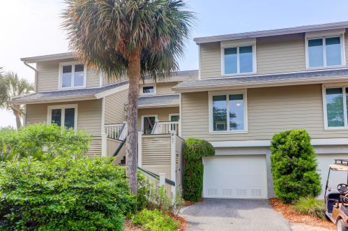 27 Linkside Ct, Isle Of Palms, SC 29451-2884