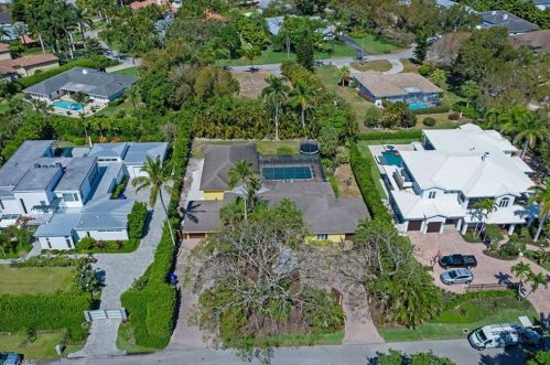 1555 Nautilus Rd, Naples, FL 34102-5153