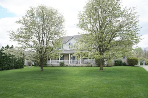 295 Magnolia Dr, Liberty Township, OH 45036