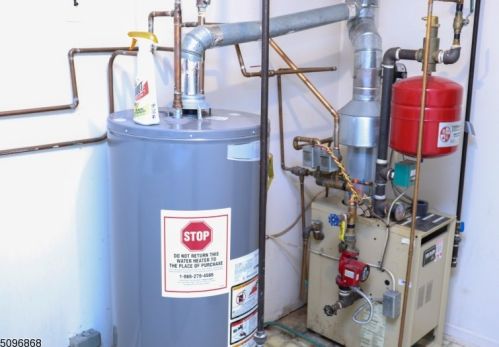 80 Schofield Rd, West Milford Lakes NJ  07480-4562 exterior