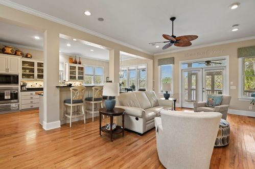 3540 Henrietta Hartford Rd, Mount Pleasant SC  29466-7003 exterior