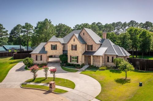 3612 Falcon Ct, Denton, TX 76210-5554
