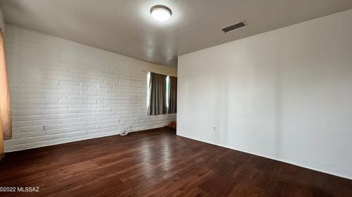 528 42nd St, Tucson, AZ 85713-5848