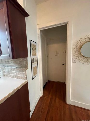 516 78th St, New York NY  10075-1109 exterior