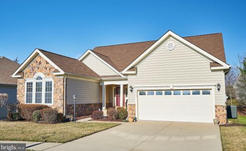 6705 Whirlaway Ct, Gainesville, VA 20155-3135