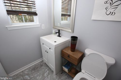 108 Violet Ln, Trenton NJ  08638-2031 exterior