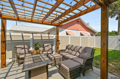 812 Central Ave, Flagler Beach FL  32136-3337 exterior