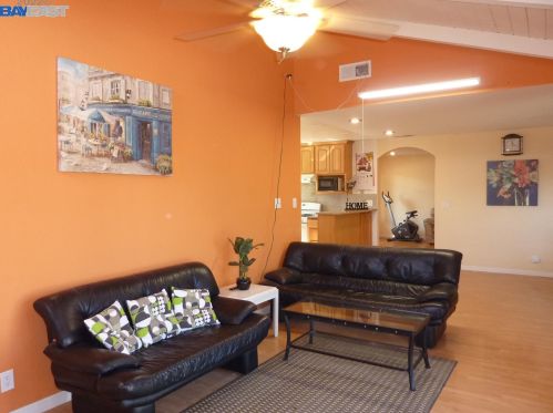 268 Royce Way, West Pittsburg CA  94565-4700 exterior