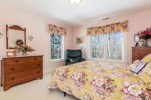 11 Blueberry Hill Reserve, Deep River CT  06419-2330 exterior