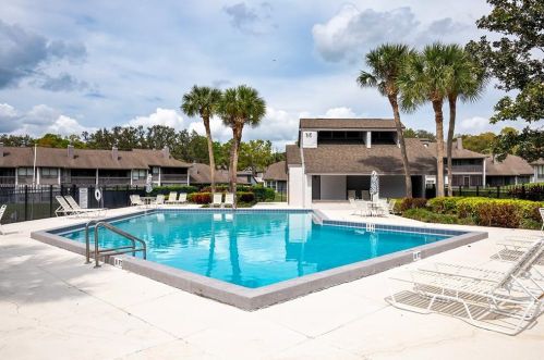 154 Olive Tree Cir, Altamonte Springs FL  32714-3219 exterior